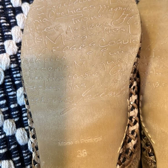 Unity In Diversity Oxford Black Gold Metallic Open Back Flats New - Picture 9 of 9